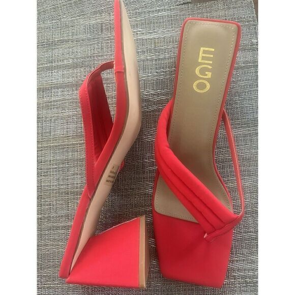 EGO UK9 US 11 Futuristic Block Sandals Red - Picture 1 of 7